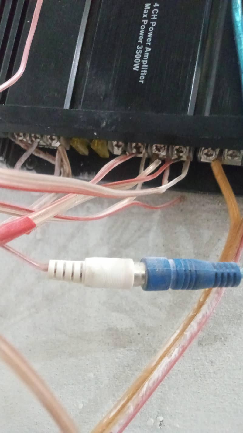 AMPLIFIER 0