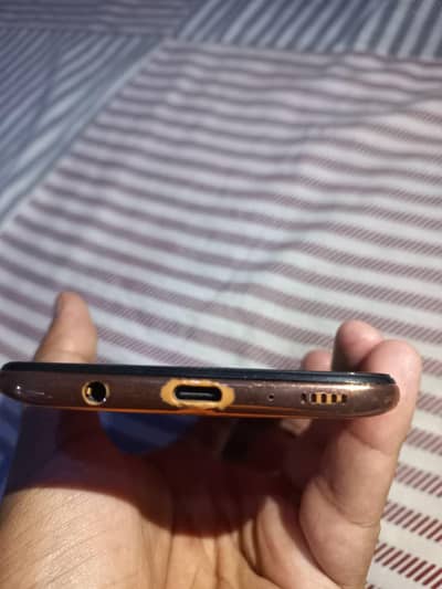 Samsung Mobile A70