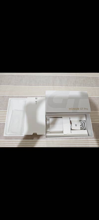 Honor GT pro 12/256gb oficial PTA aproved 10.10 white  box all acs avl