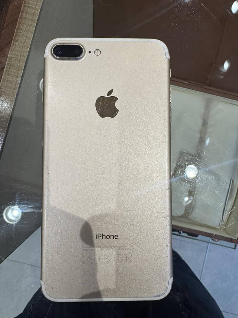 Apple iPhone 7 Plus 1