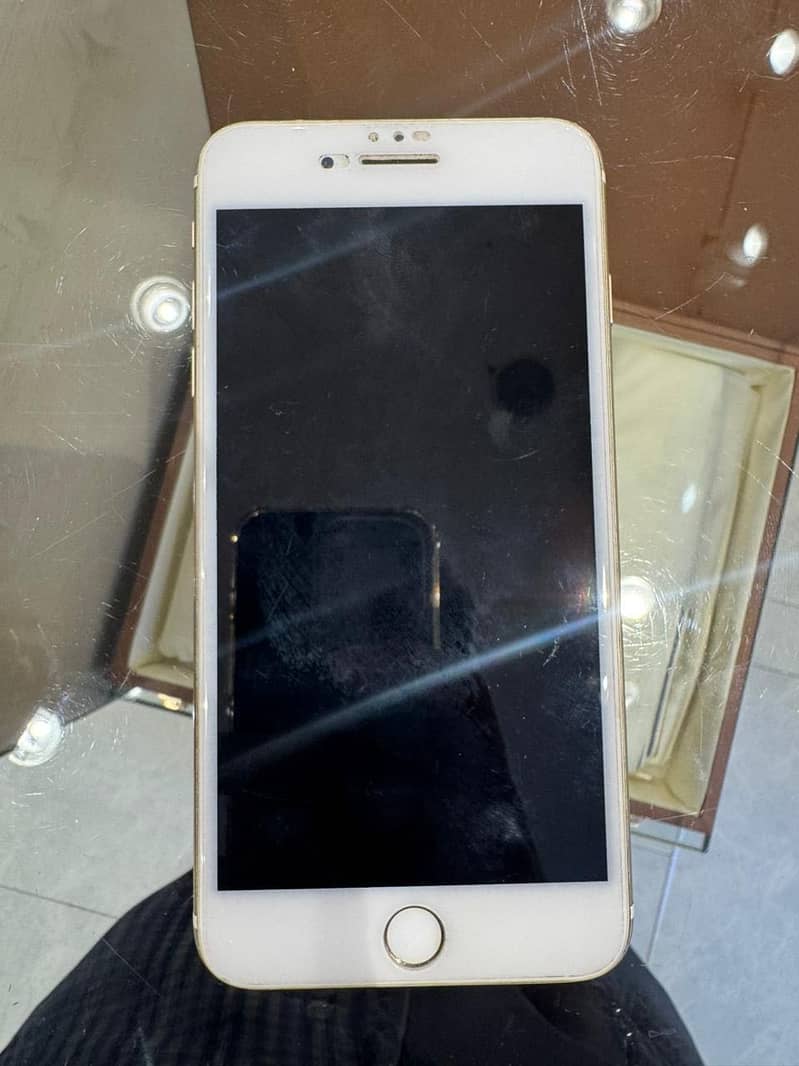 Apple iPhone 7 Plus 2
