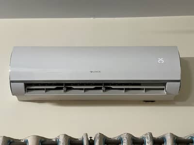 Gree 1.5 ton Fairy Inverter Series