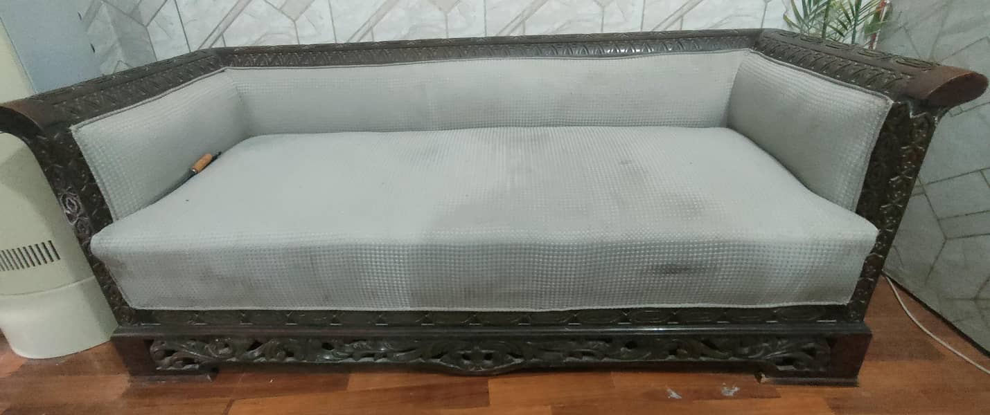 sofa. 3
