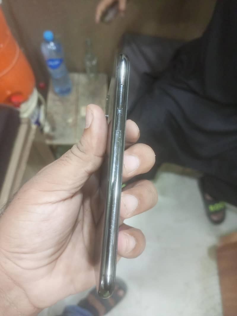 Apple iPhone XS 2