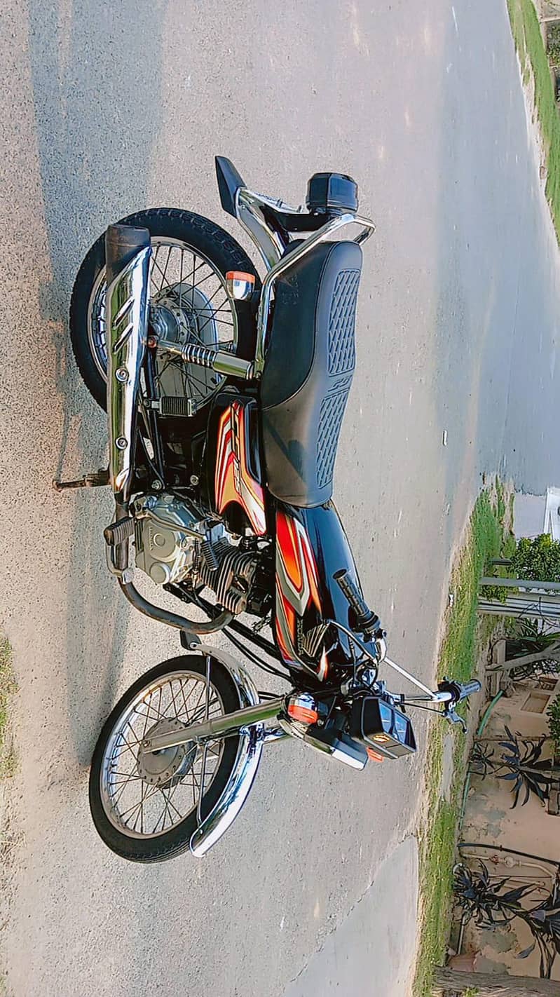 Honda 125 CG https://wa. me/032.97. 108.3 20 https://wa. me/03297108320 5