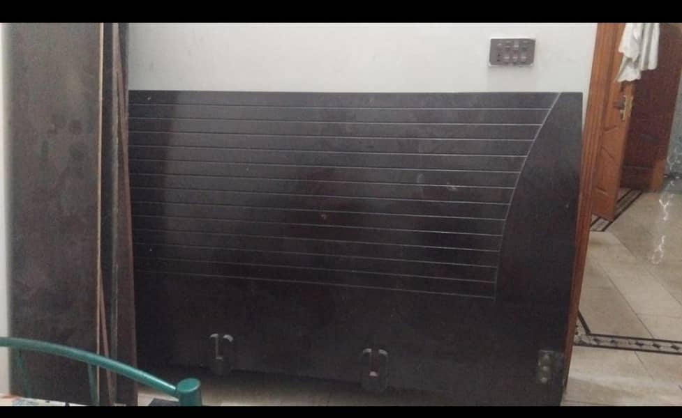 Dark brown bed set 0