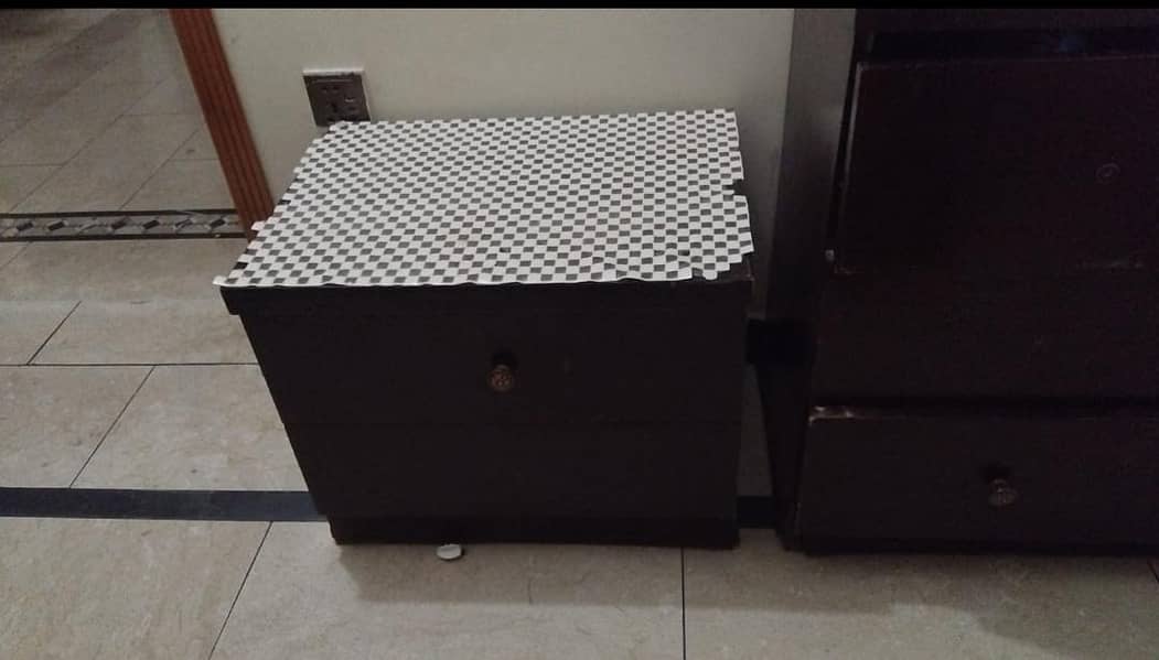 Dark brown bed set 1