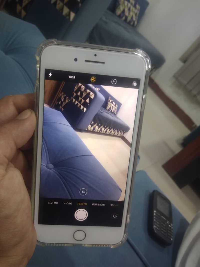 Apple iPhone 7 Plus 2