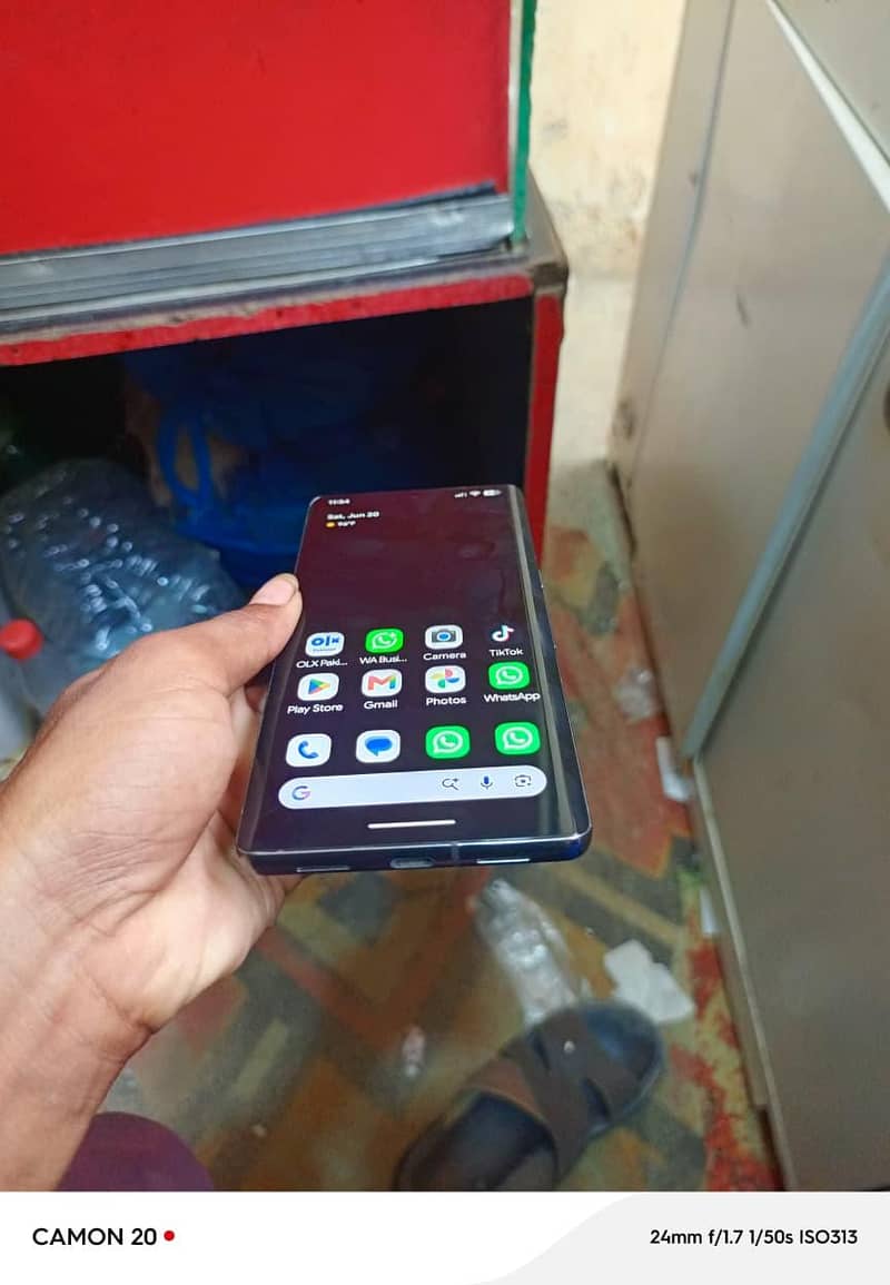 Google pixel 7 pro 4