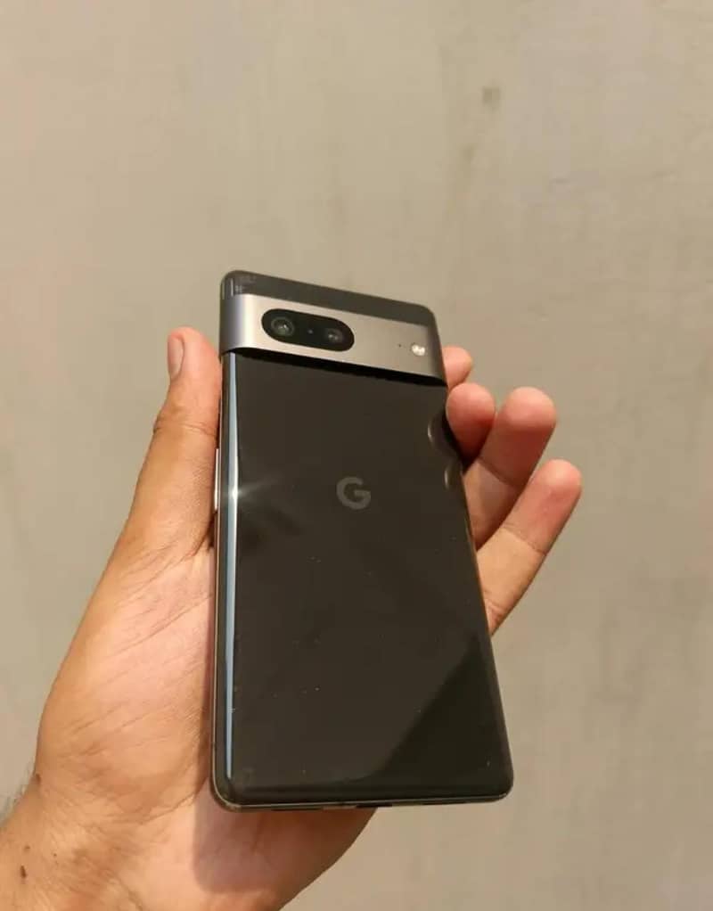 Google Pixel 7 4