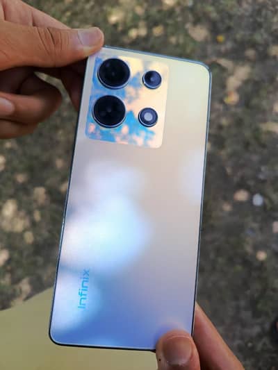 Infinix Note 30