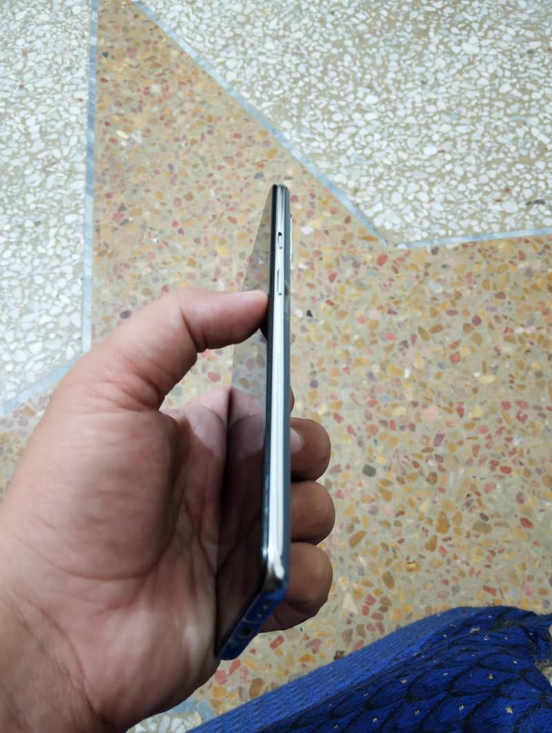 One Plus 8T 4