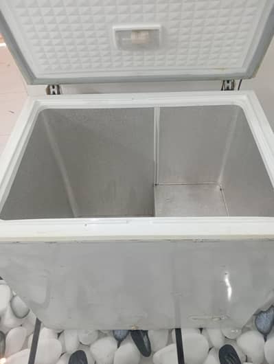 Dawlance deep freezer single door best cooling/0321/083/33/28/