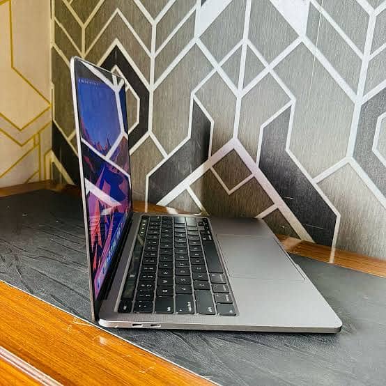 MacBook Pro 2020 M1 processor 1