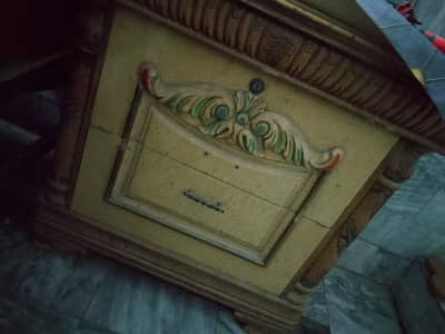 2 side table for sale pure wood condition ok