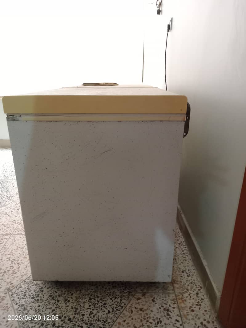 deep freezer 1