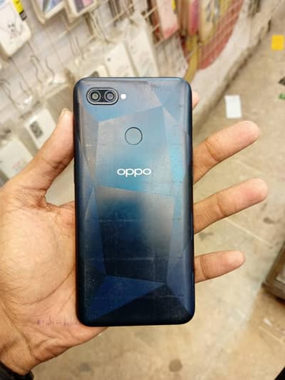OPPO A12