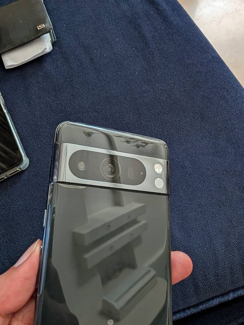 Google Pixel 8 Pro 2