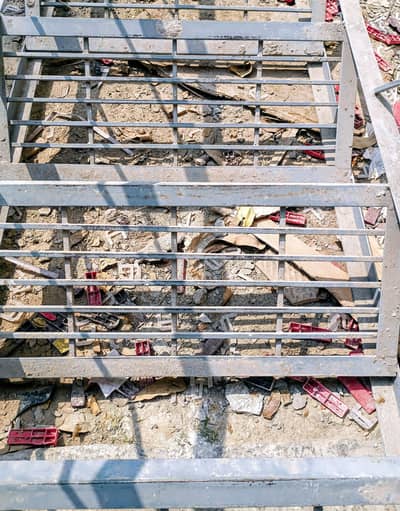 Heavy Duty Iron Staircase/ Ladder with Safety Grill – 18 Feet Long