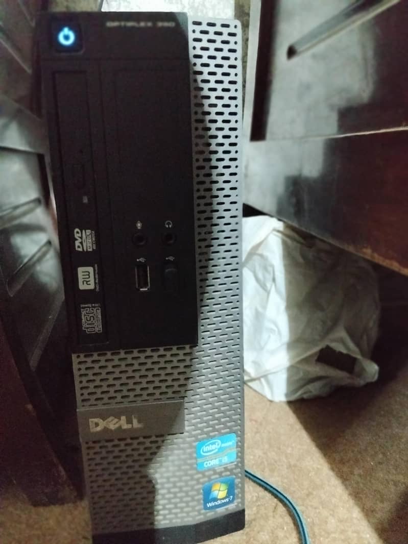 DEELL COMPUTER 4