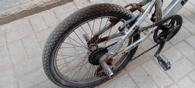 3 bicycle best condition