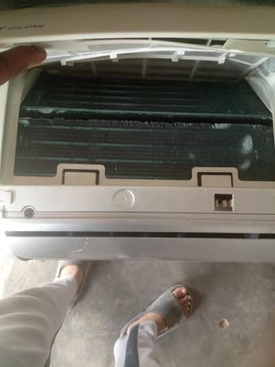SG Outdoor Kenwood indoor 1.5 Ton