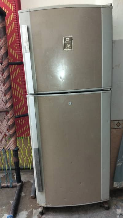 Dawlance Refrigerator – Non-Inverter – Excellent Cooling – Home Used