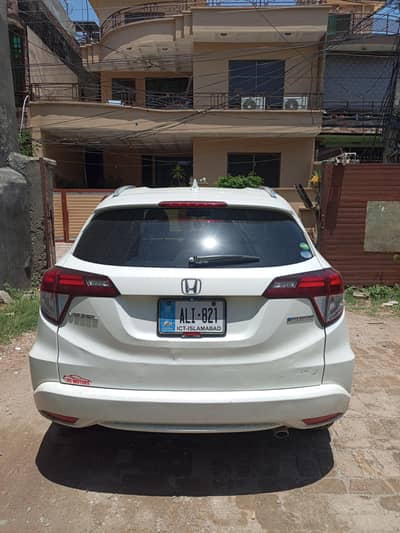 Honda Vezel 2015