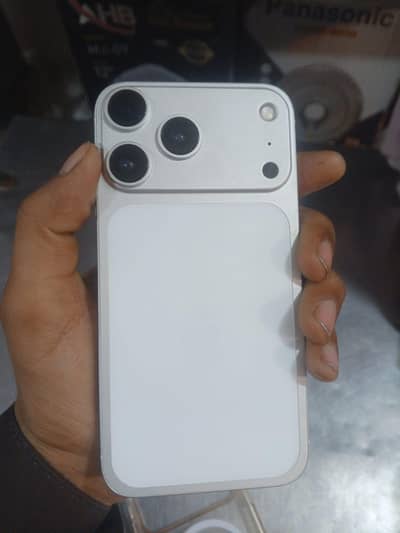 Apple iPhone XR converted into 17 pro