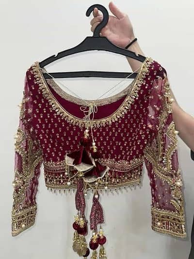 Nigarbano Lehnga