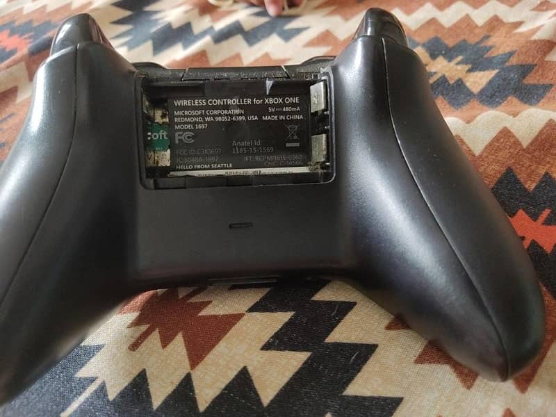 Xbox one original controller  2