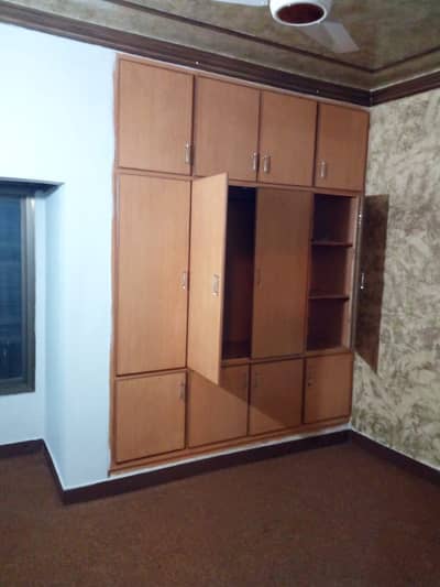 G 11/4 Housing foundation E type flat for Rent First floor 2 bed 2 bath tvl kitchen gas Available fully Renvoted