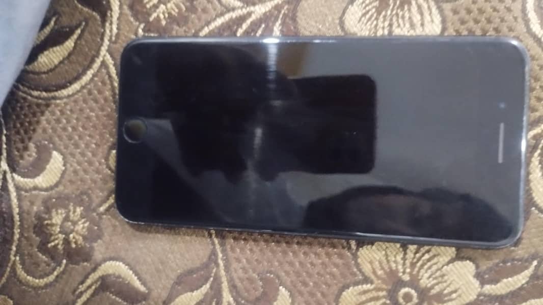 Apple iPhone 7 Plus 3
