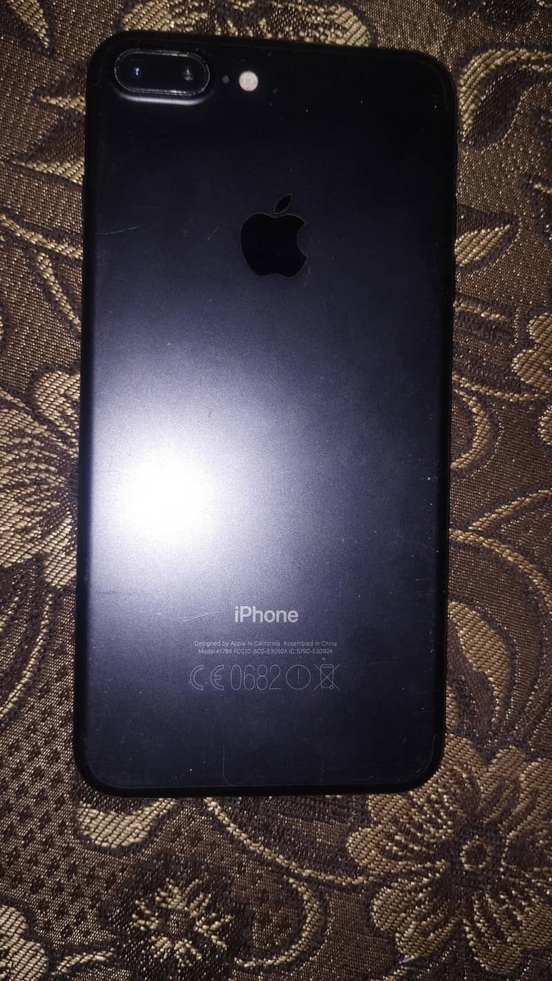 Apple iPhone 7 Plus 4