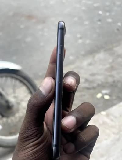 Apple iPhone 8