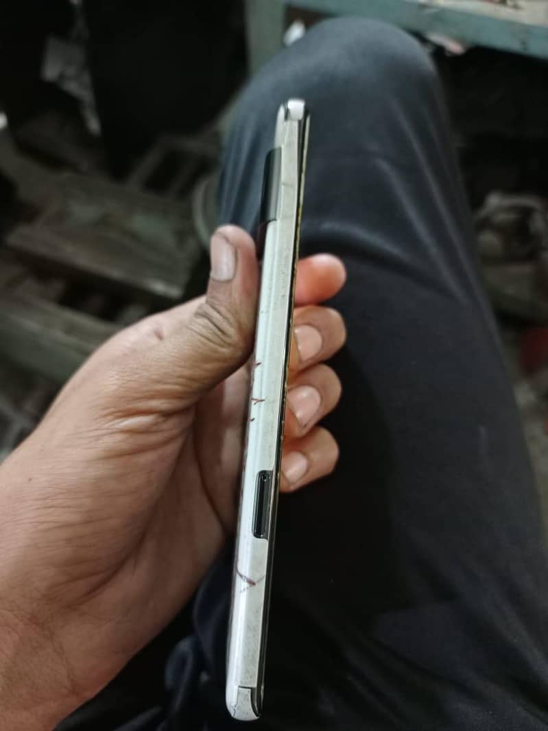 Google Pixel 7 Pro 6