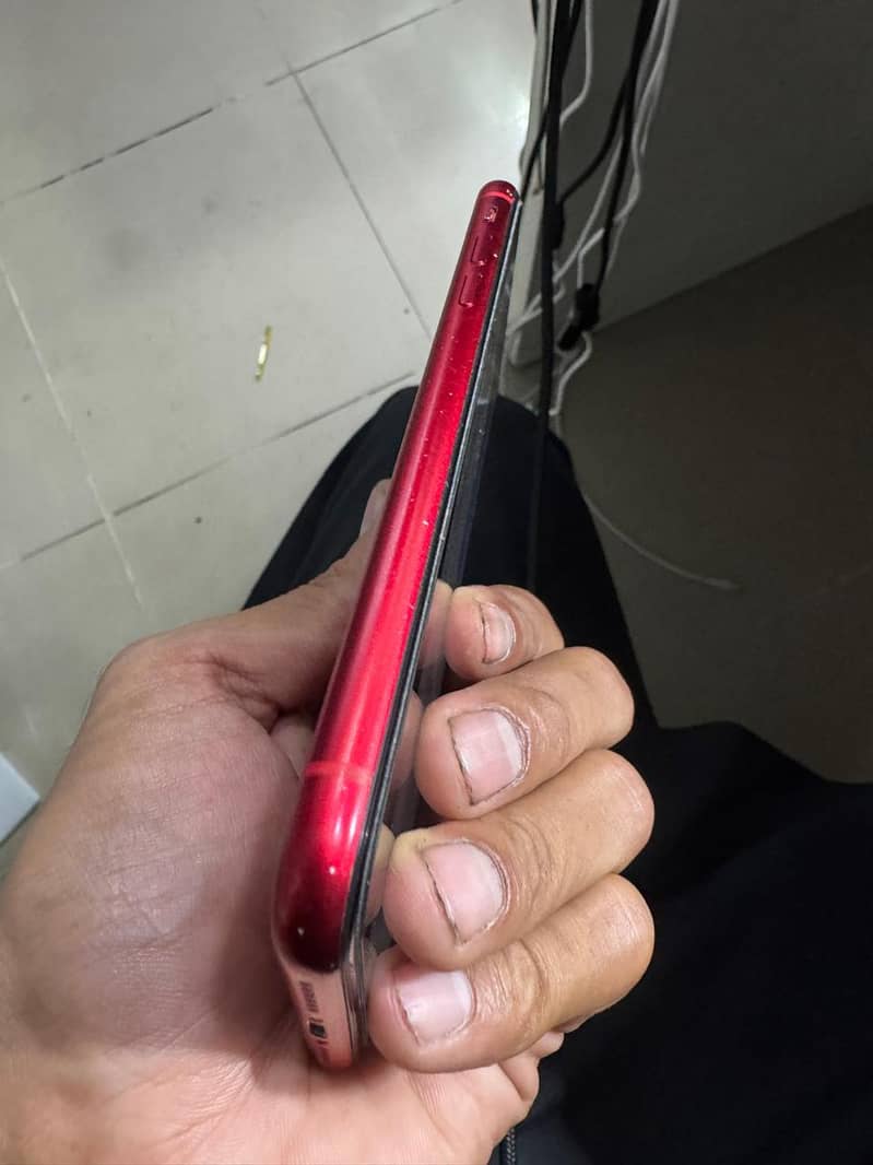 iPhone 11 5