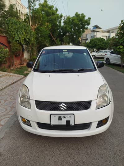 Suzuki Swift DX 2011
