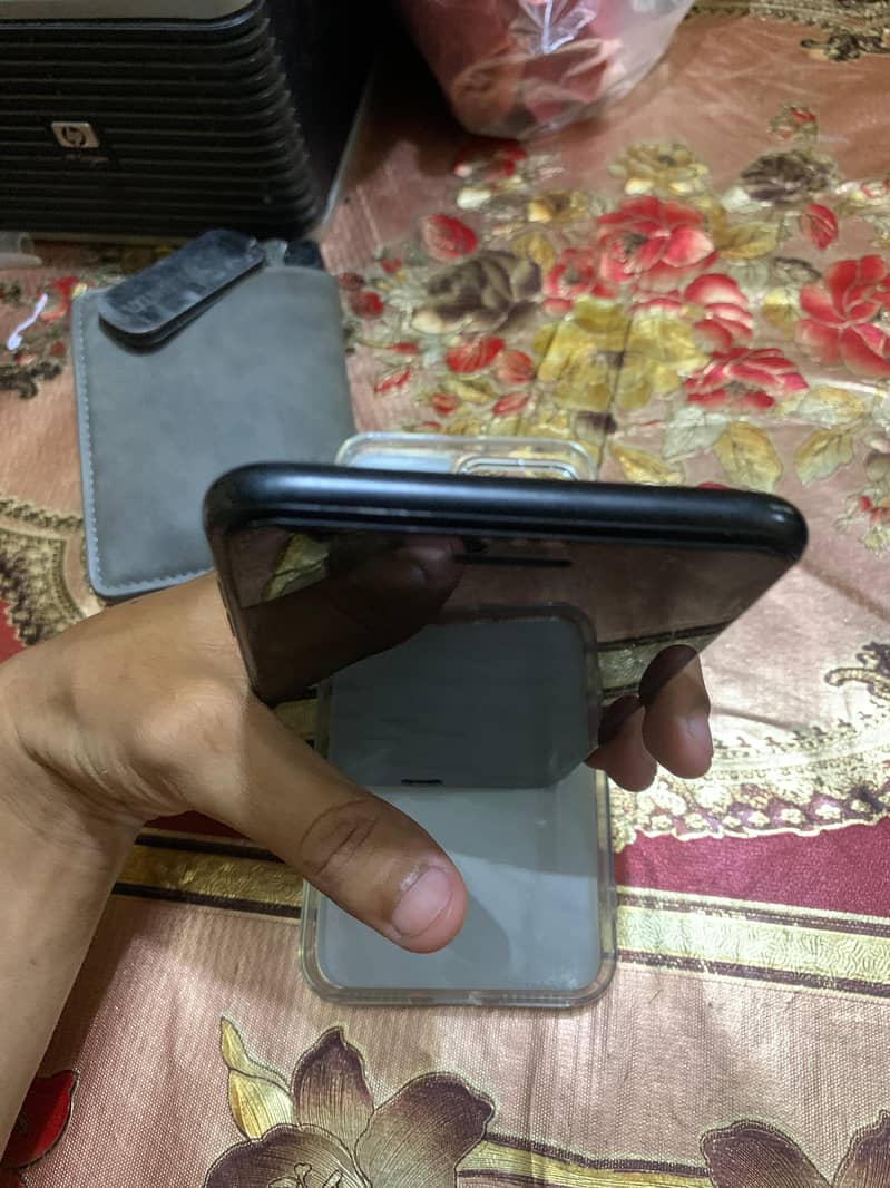 Apple iPhone 7 Plus 6