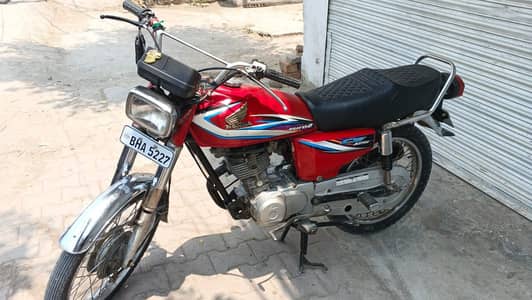 3109223703 call me Honda 125 2015 All Panajab Num