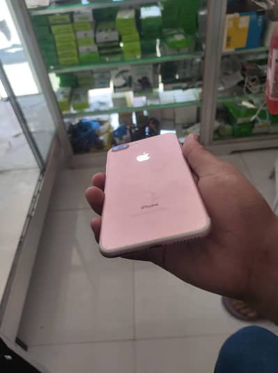 iphone 7 plus 128 GB  (no open no repair) (PTA approved) all ok