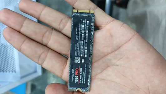 1 TB SSD M. 2 NVMe