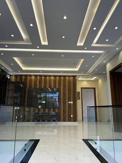 10 Marla Brand New Double Highted House For Sale Wapda Town Near To Park Masjid & Market Near To Rehmat Market Out Class Location