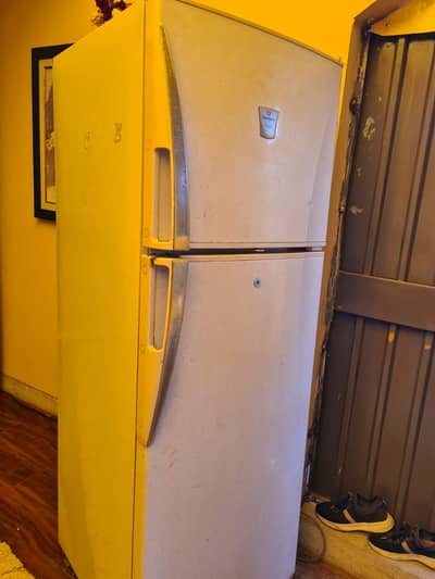 Used Dawlance Fridge for Sale.