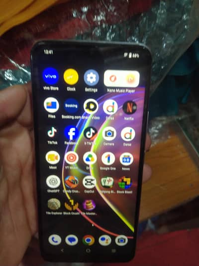 Vivo V21