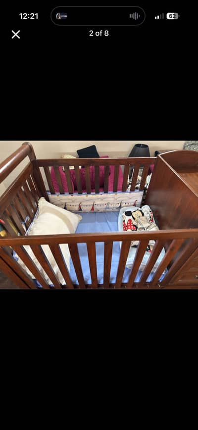 Baby cot / crib