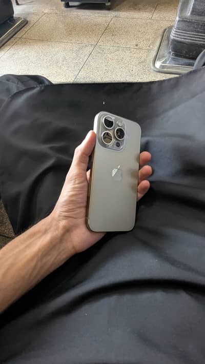 Apple iPhone 15 Pro