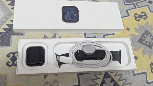 apple watch se 3rd generation| box opened
