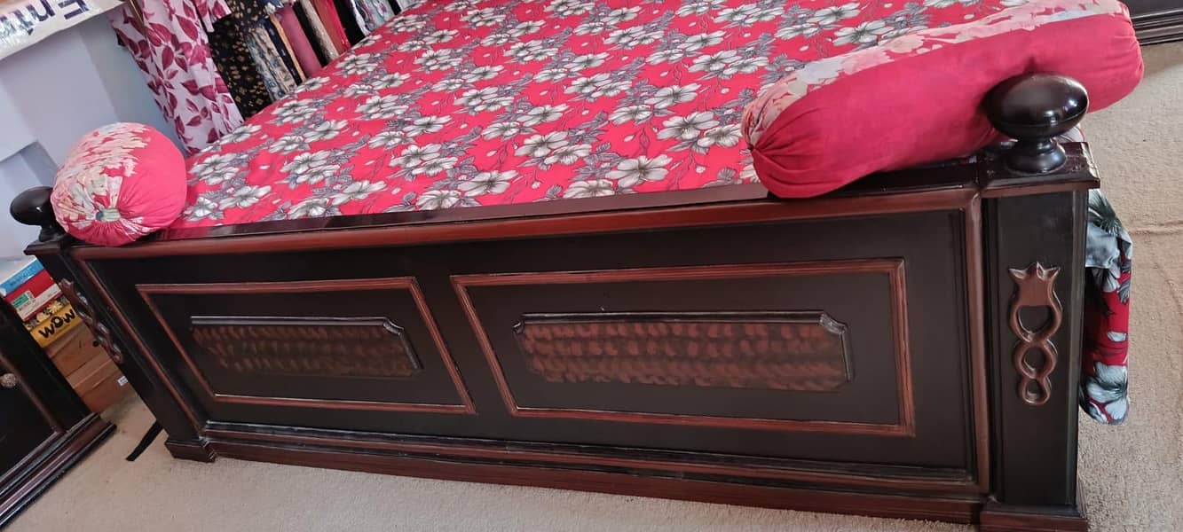 King Bed 1