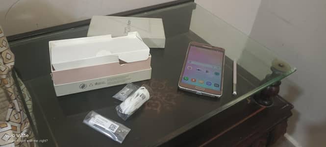 Samsung Galaxy note 4 with box